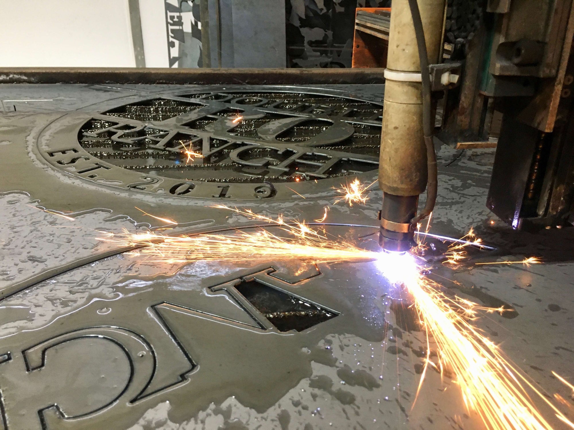 Think Metal CNC table cutting